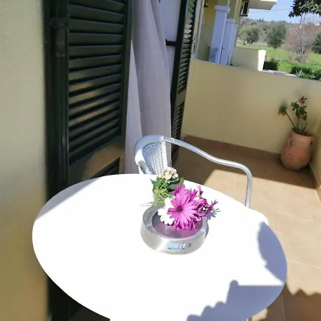 Royal Garden Apartments - Yellow Kavos